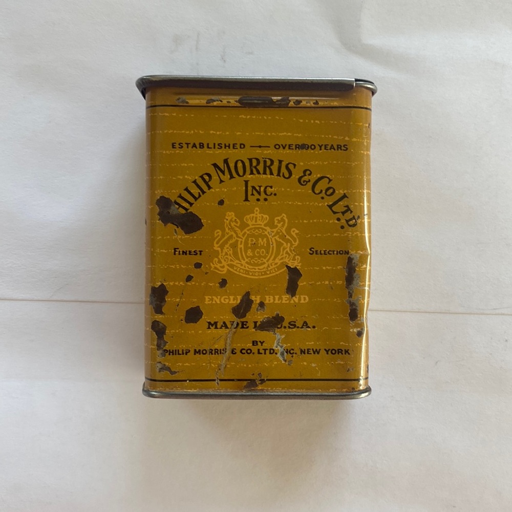 Antique Philip morris can